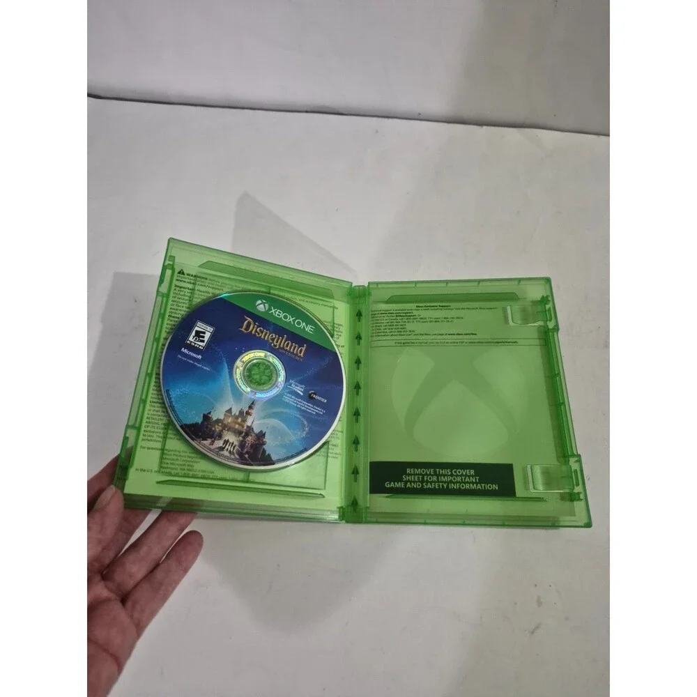 Xbox 1 Disneyland Adventures Game Rate E (no manual)